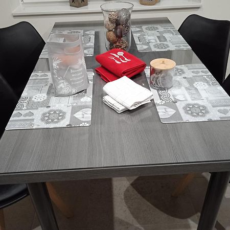 Gite Moderne Et Calme Avec Local Separe Pour Skis Et Velos Cornimont Room photo